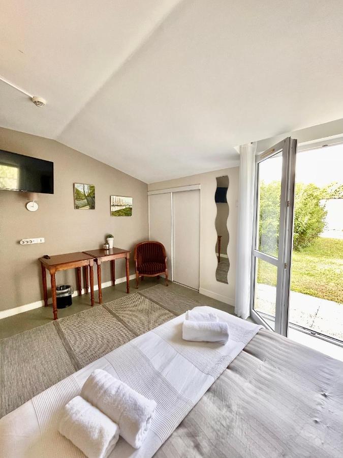 Chambres Domaine De Laleard Saint-Hilaire-de-Villefranche Buitenkant foto